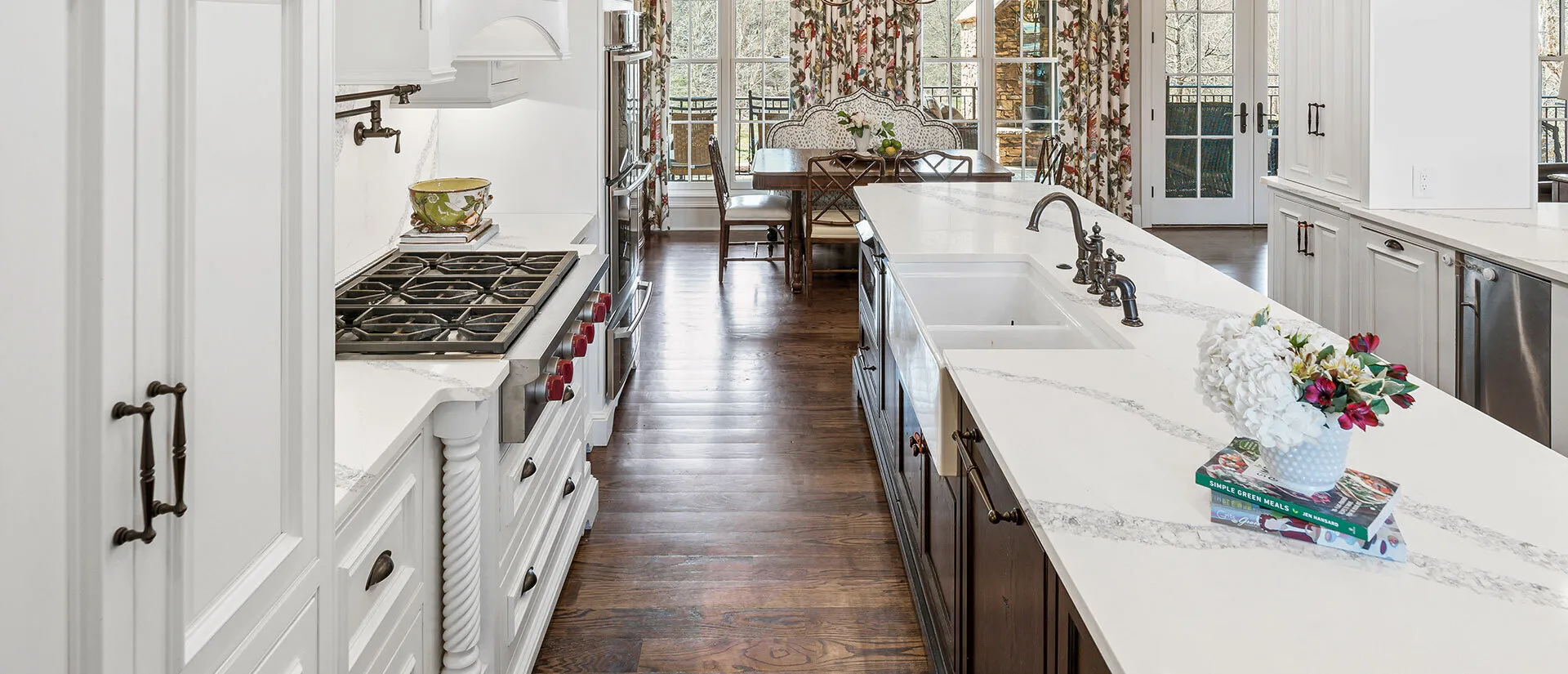 Image of installed Q Quartz Calacatta Venice White Quartz countertops