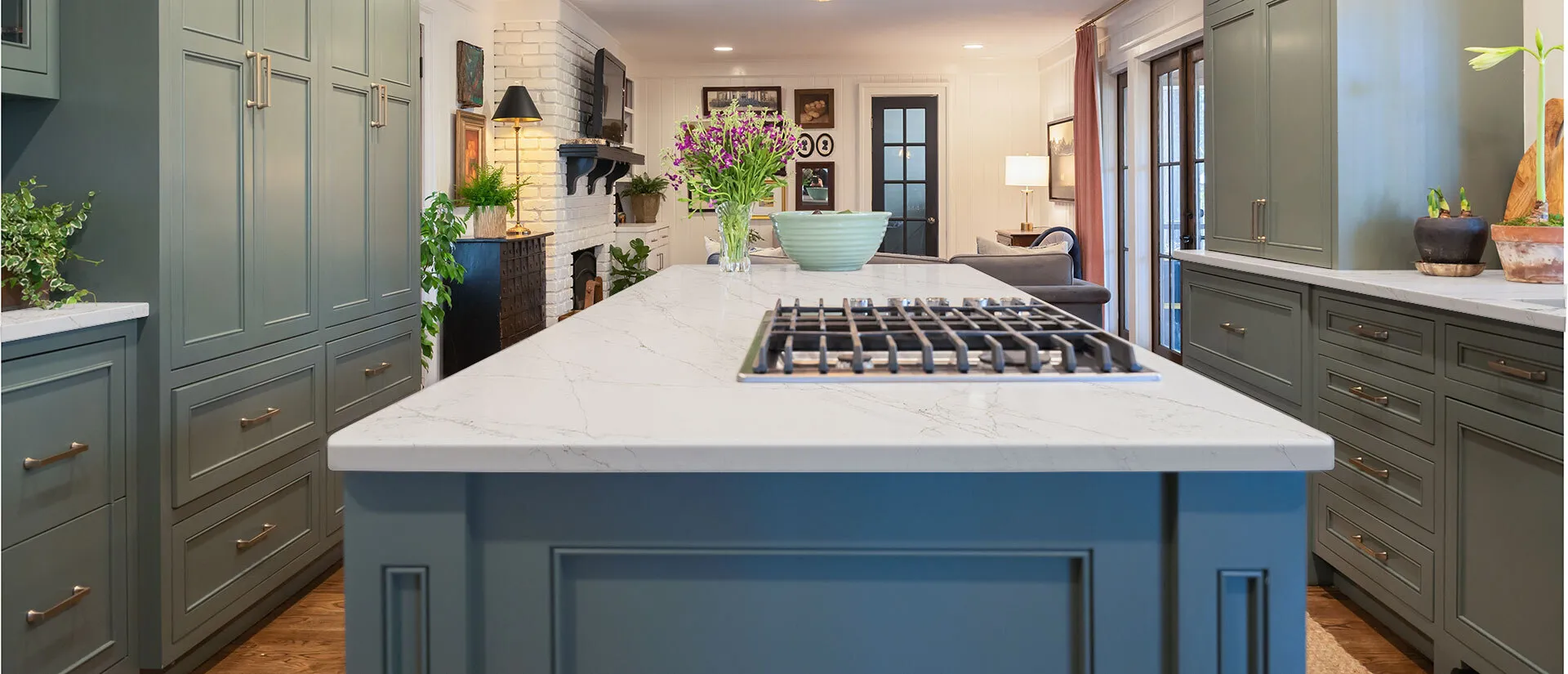 Image of installed Q Quartz Calacatta Viraldi White Quartz countertops