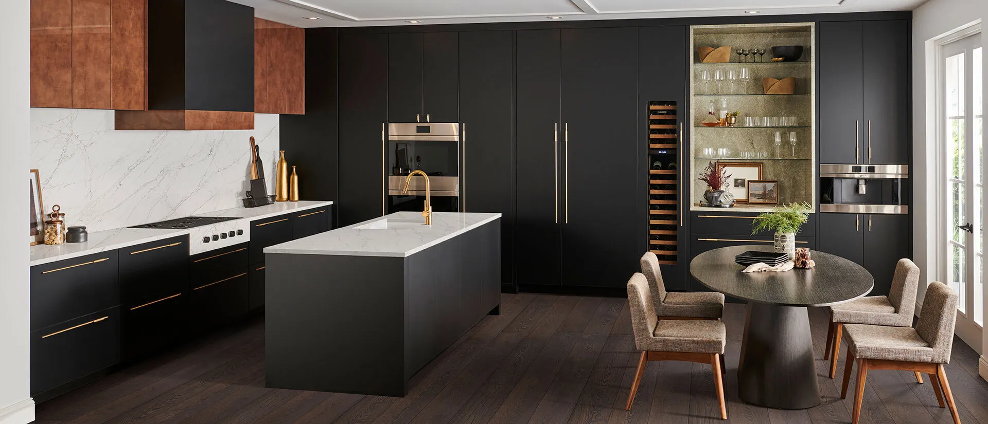Image of installed Q Quartz Calacatta Viraldi White Quartz countertops
