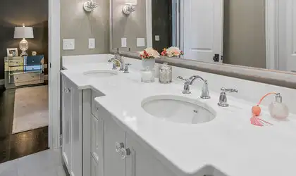 Image of installed Q Quartz Glacier White Quartz countertops