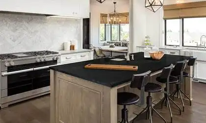 Image of installed Q Quartz Midnight Corvo Quartz countertops