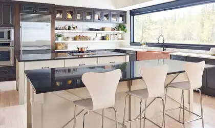 Image of installed Q Quartz Midnight Majesty Quartz countertops