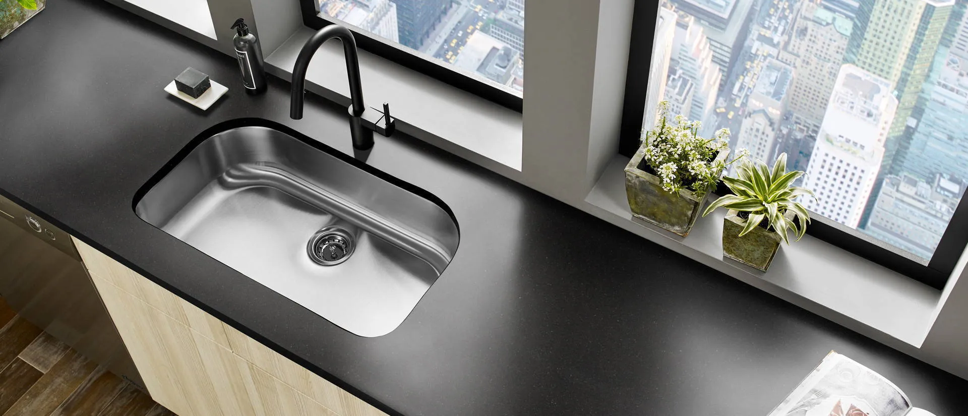 Image of installed Q Quartz Midnight Majesty Quartz countertops