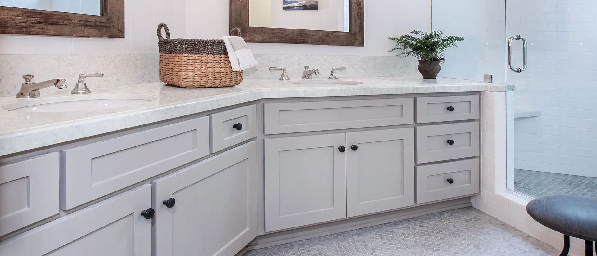 Image of installed Q Quartz Rolling Fog Quartz countertops