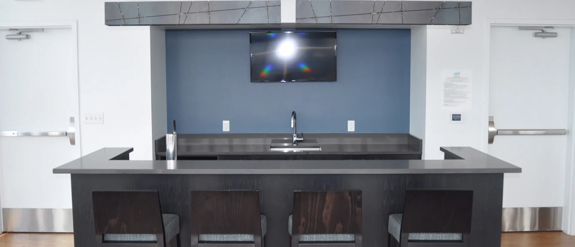 Image of installed Q Quartz Shadow Gray Quartz countertops