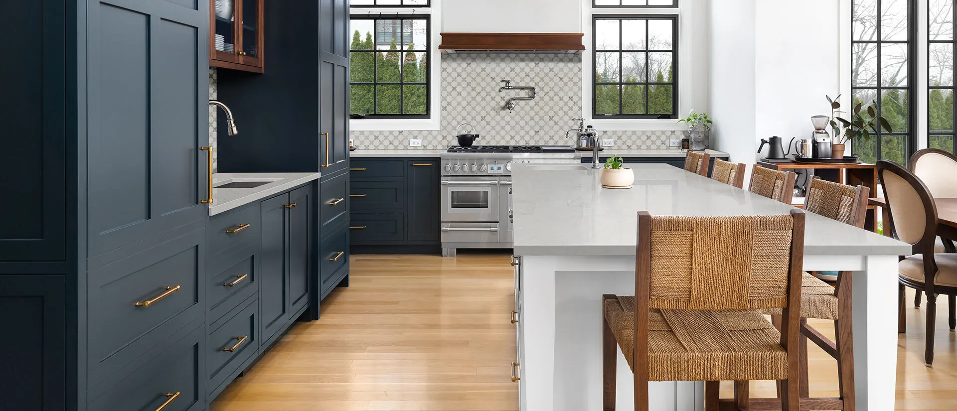 Image of installed Q Quartz Carrara Miksa White Quartz countertops