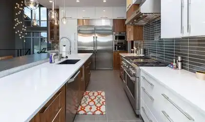 Image of installed PentalQuartz Thassos White Quartz countertops