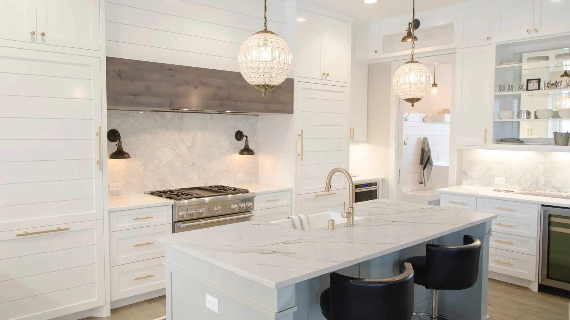 Image of installed PentalQuartz Unique Calacatta Gold White Quartz countertops