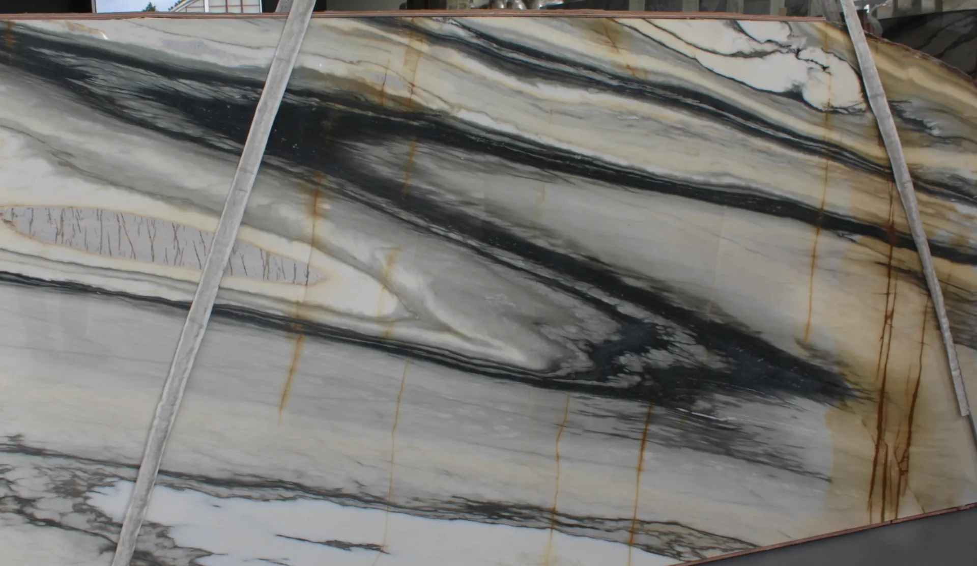 Closeup image of Calacatta Baltazar White Marble countertop slab