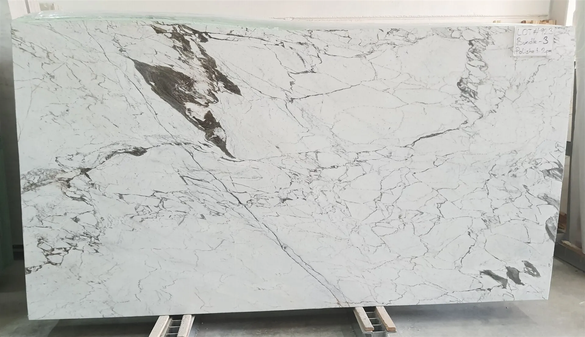 Image of Collina Bianco White Marble countertop slab
