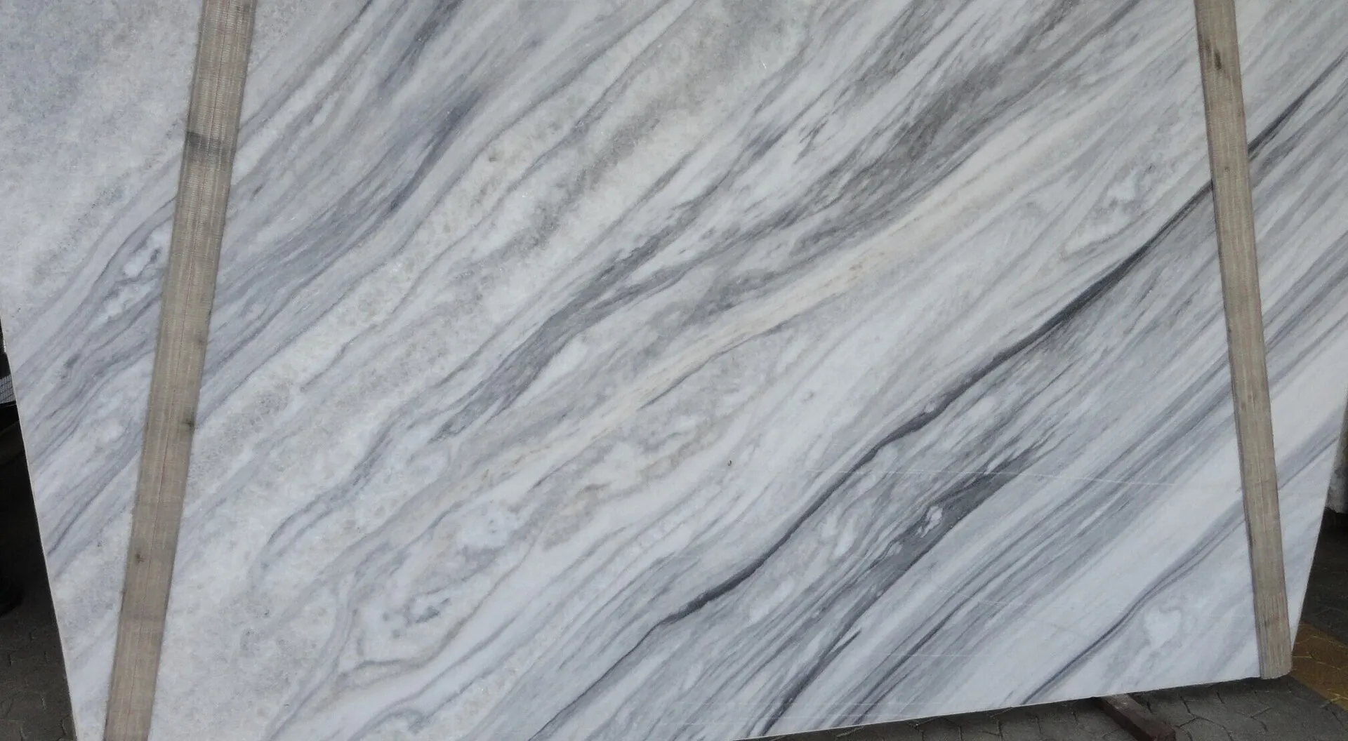 Closeup image of Shadow Storm 1st Choice White Marble countertop slab